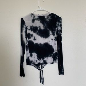 White and dark blue XS NOBO long sleeve shirt